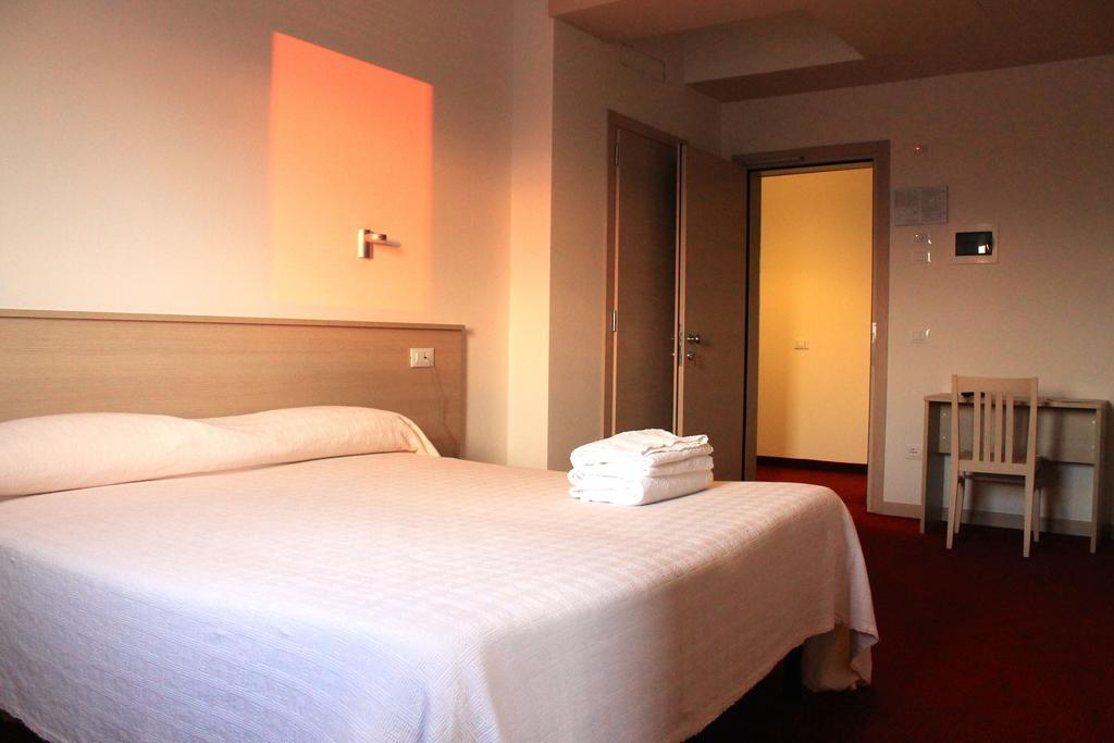 Park Hotel Italia Tezze sul Brenta Exteriör bild
